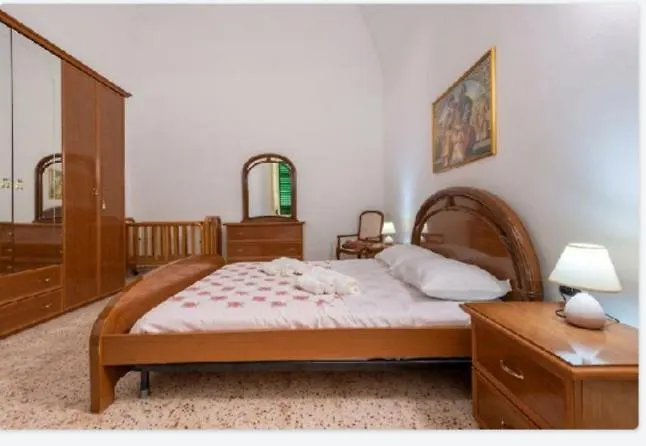 Holiday home Dimora Zi Santina Villa Marsala Italy